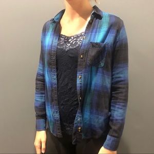 American Eagle Outfitters Xs Blue Boyfriend Flannel